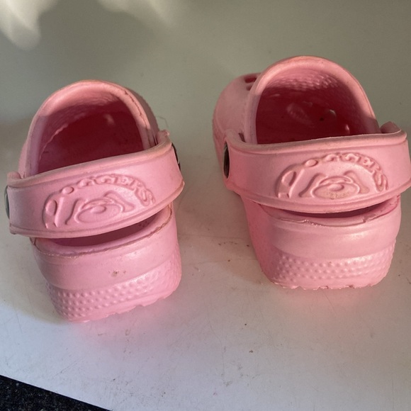 Doggiers Clogs Toddler 1/2 pink soft plastic There are 2 small spots on the toe - Picture 2 of 8